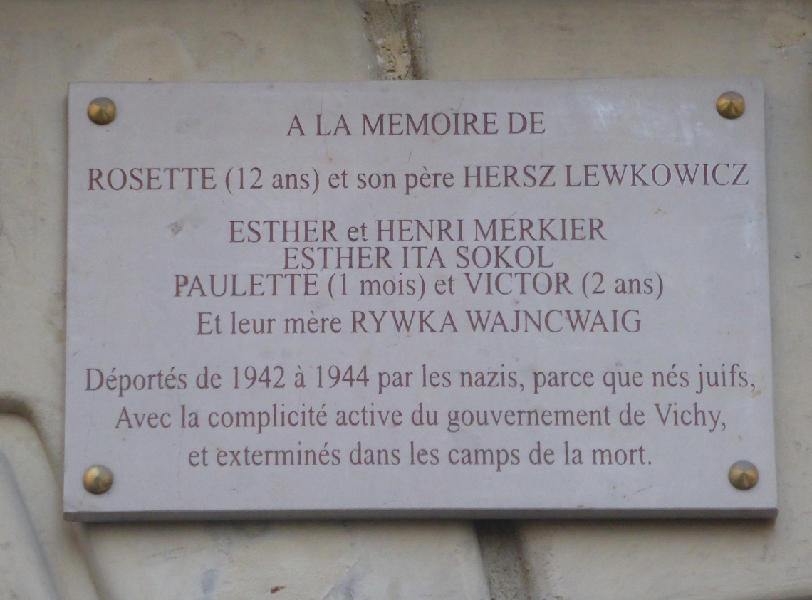 memorial-plaque-in-the-marais